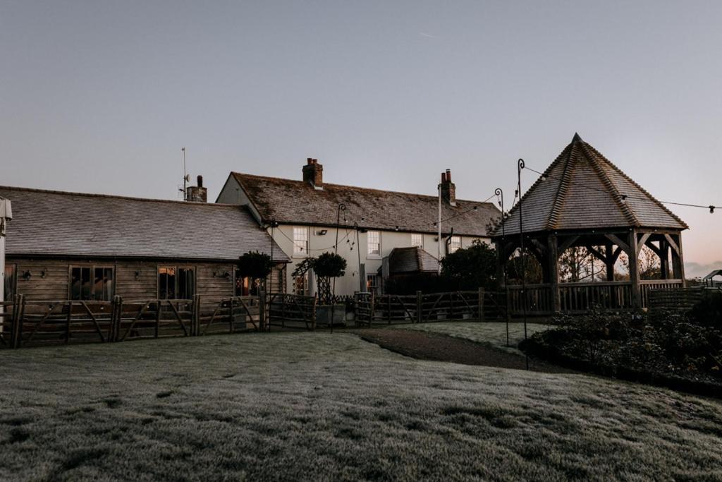 The Ferry House Bed and Breakfast Eastchurch Exteriör bild